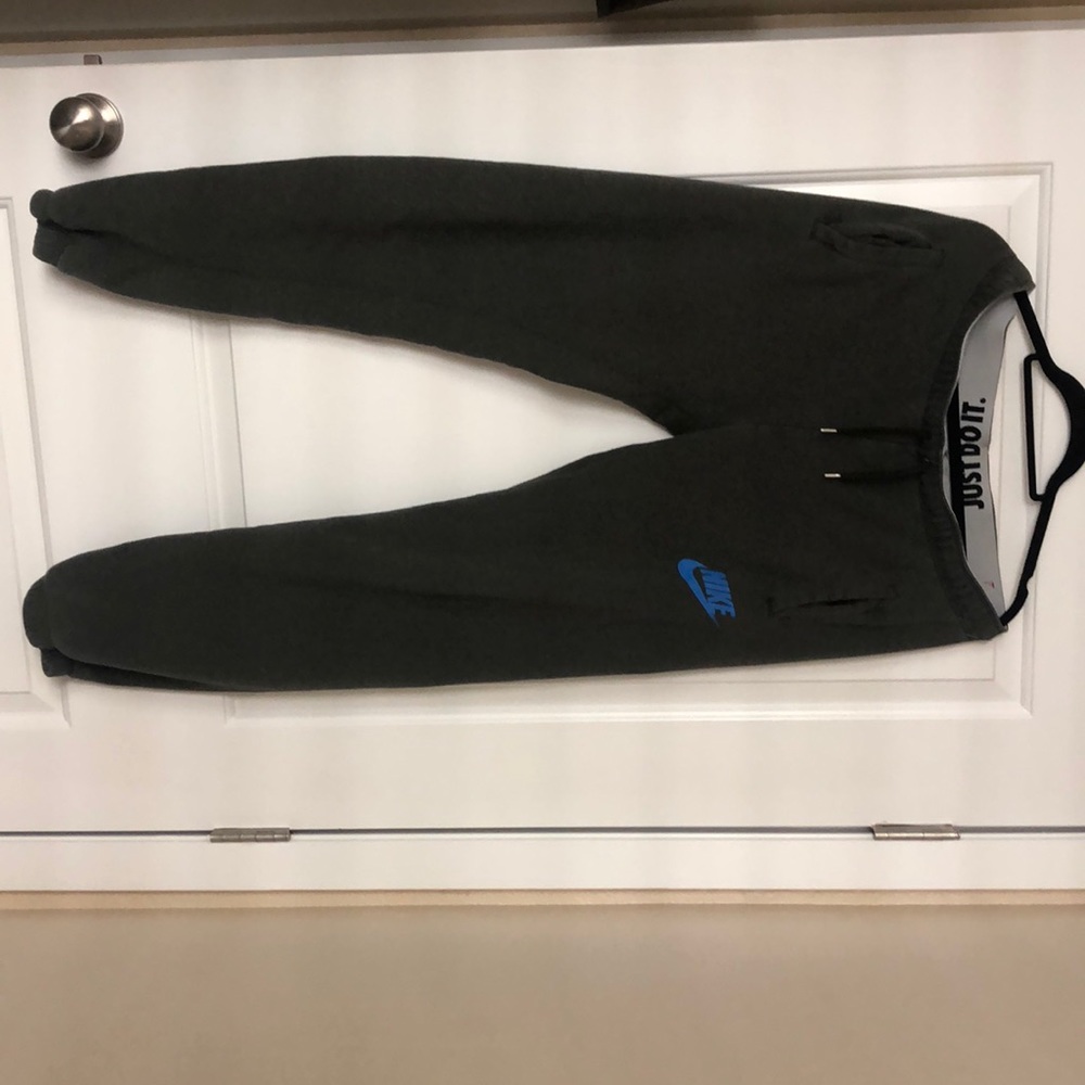 Nike jogger sweatpants